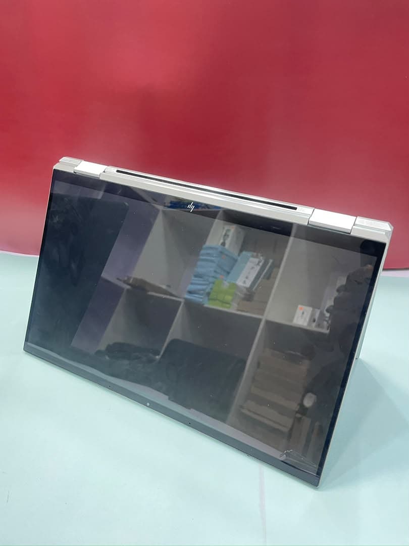 HP HP EliteBook 1040 G8